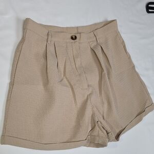 SHEIN Beige Pleated Women's Shorts
